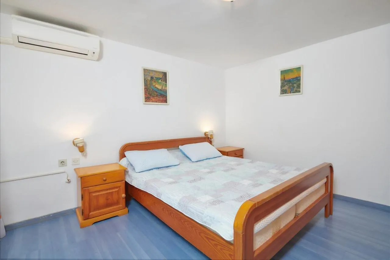 Apartments Dracice 1019 Banjole