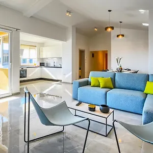 Macuka- New And Luxury, Near Banjole